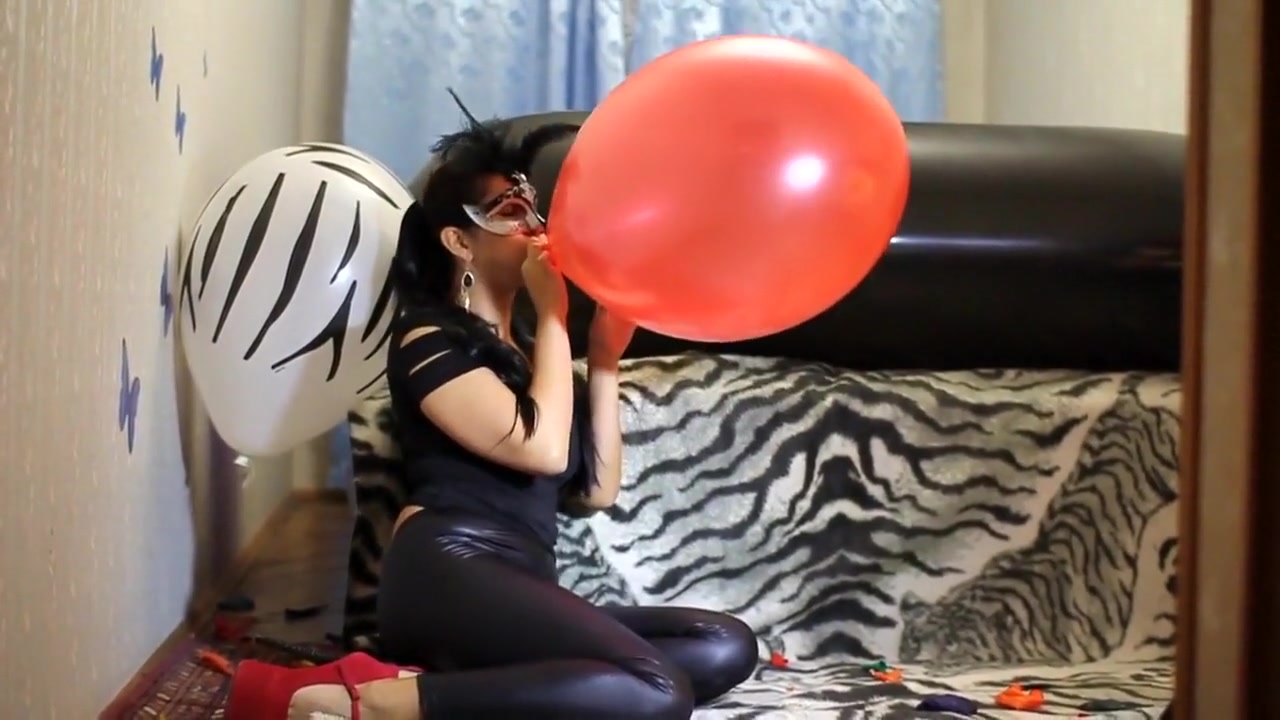ExoticLoonz - Popping Some Balloons