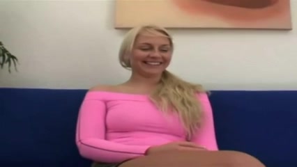 Blonde pornstar Jessy gets her pussy fucked