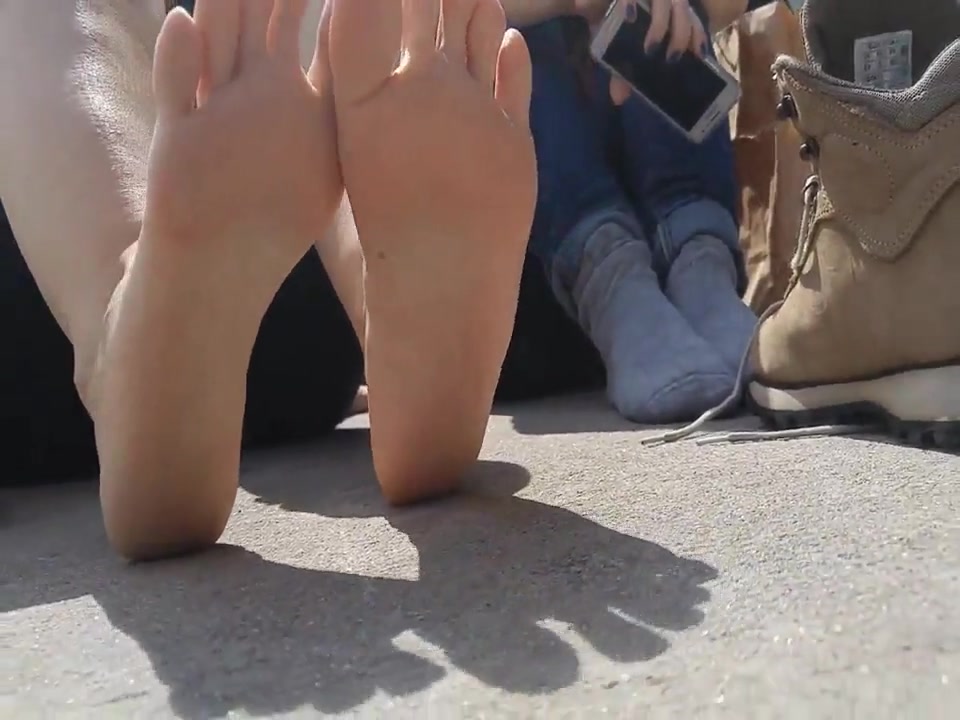 Candid glasses girl with very stinky feet soles put sucks