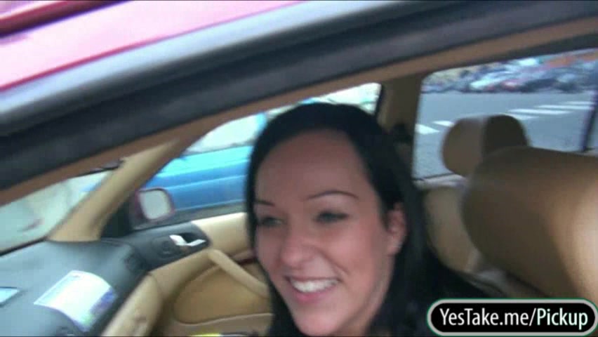 Real amateur sweetie Natali Blue fucked inside her car for some money