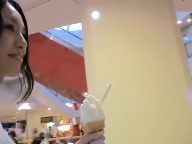 Skinny Japanese teen shows all her goods