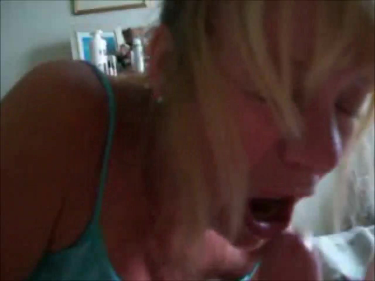 Blonde mature wife gives an amazing blowjob