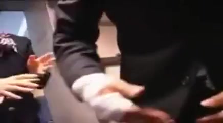 Japanese stewardess lends a hand