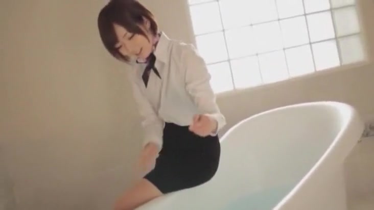 Hottest Japanese chick Makoto Matsuyama in Crazy Massage, Showers JAV movie
