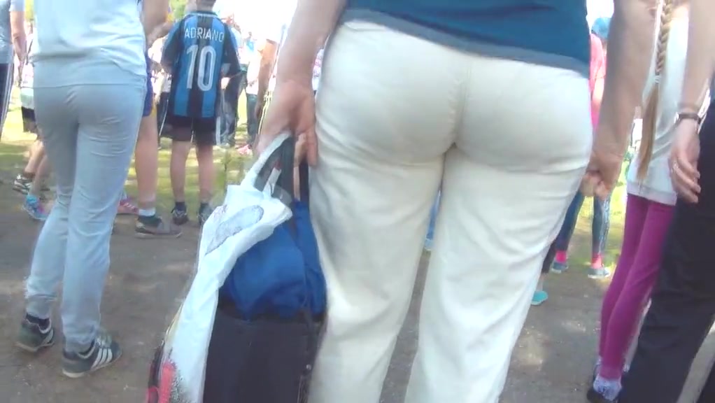 Mature big ass in white pants