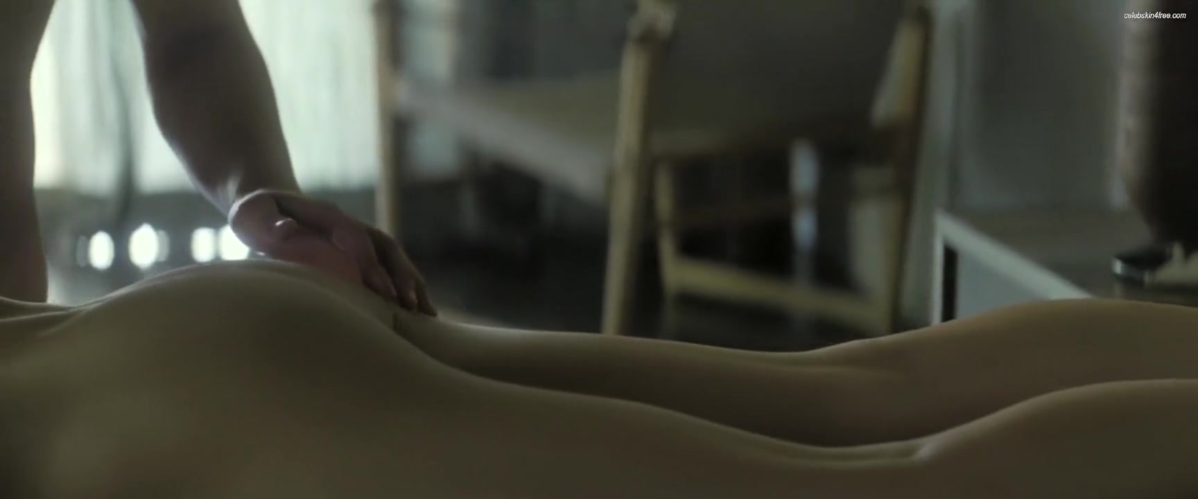 Naomi Watts & Robin Wright in 'Adore' (2013)