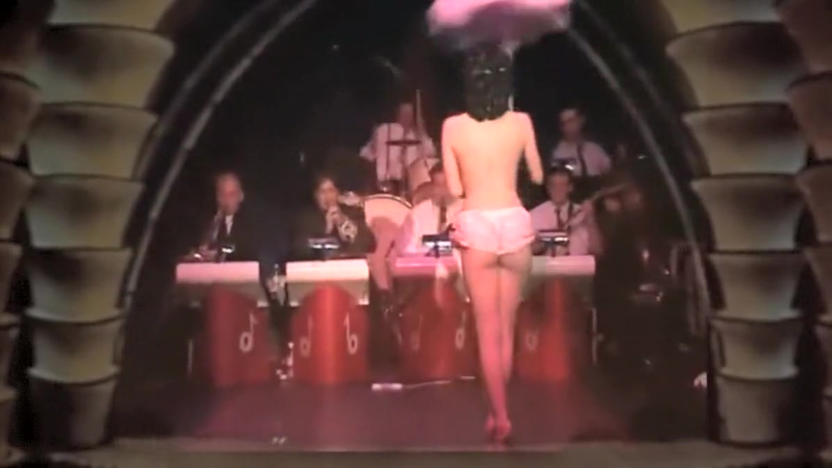 Dita Von Teese Young Pretty In Pink