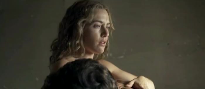 Jennifer Connelly,Sarah Buxton,Kate Winslet in Little Children (2006)