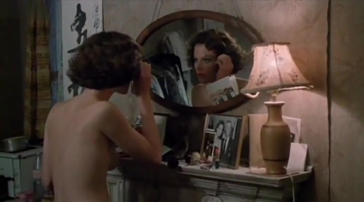Sigourney Weaver in Half Moon Street (1986)