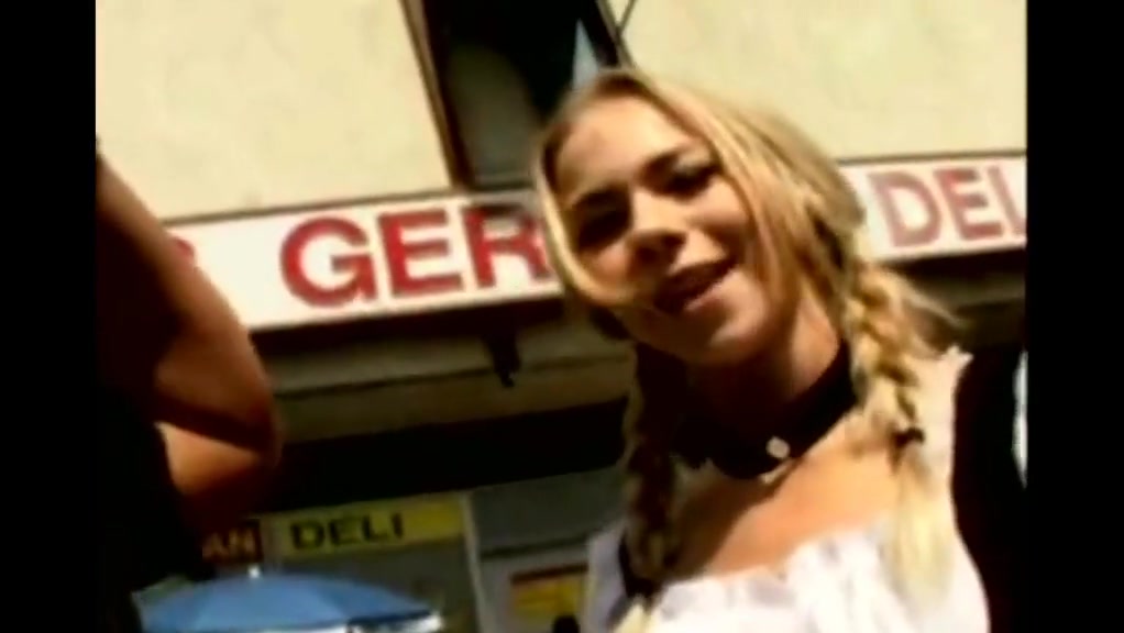 German blonde gets her pussy split