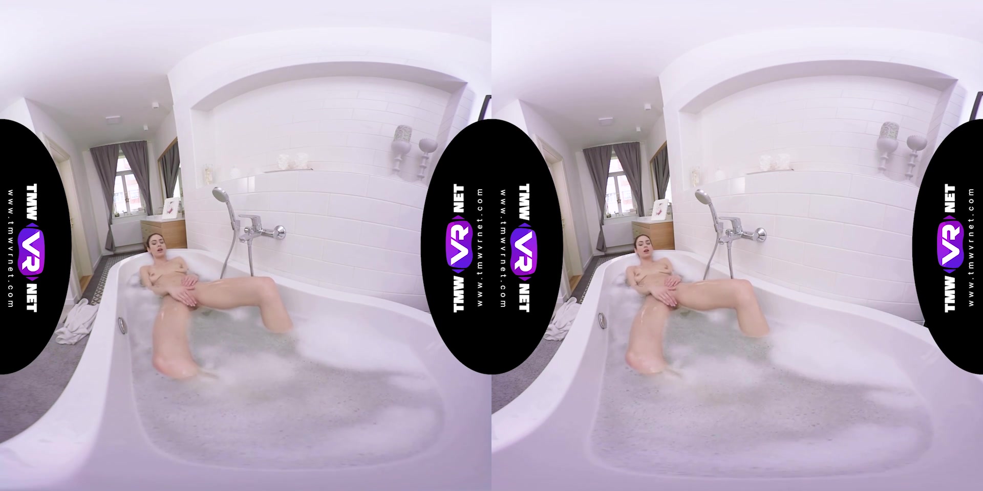 Arwen Gold in The Most Sensual Bath Solo By Arwen Gold In Vr - TMWVRNet