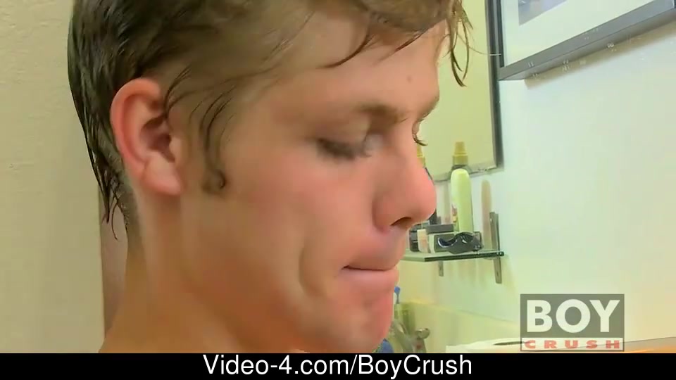 Cute gay teen masturbates in the bathroom