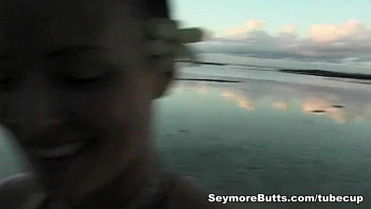Seymore Gets A Blowjob On A Secluded Beach